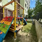 Apartment Dedic With Garden